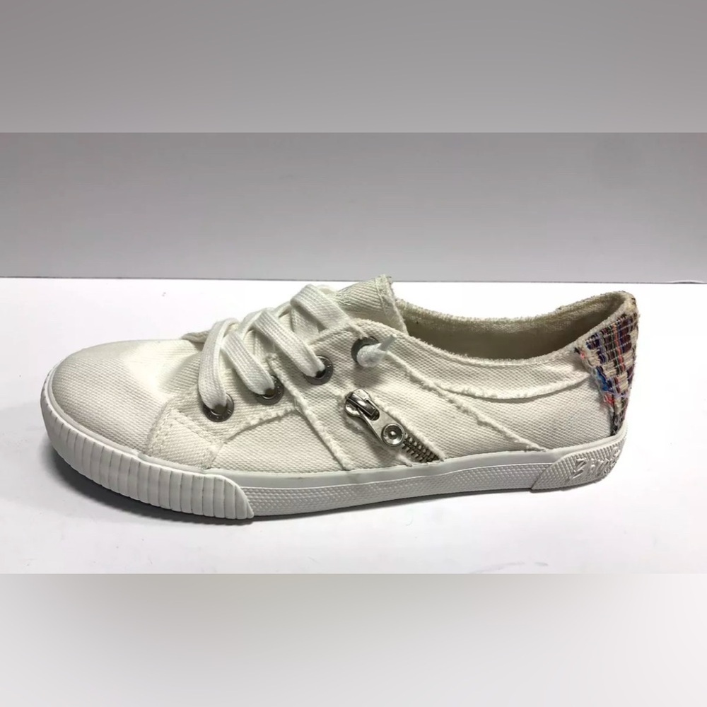 Blowfish Women’s White Canvas Sneakers Size 7.5M